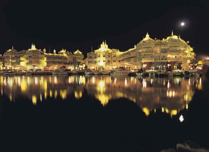 Puerto Marina Palace Benalmádena Esterno foto